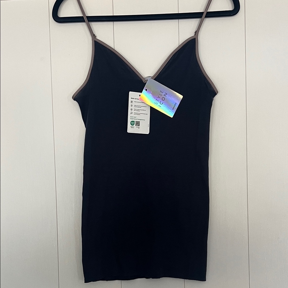 Hanro Women's Cotton Seamless Camisole- Navy Blue with Grey Piping- Small- New